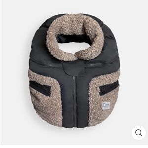 7am enfant Car Seat Cocoon - Black and Tan